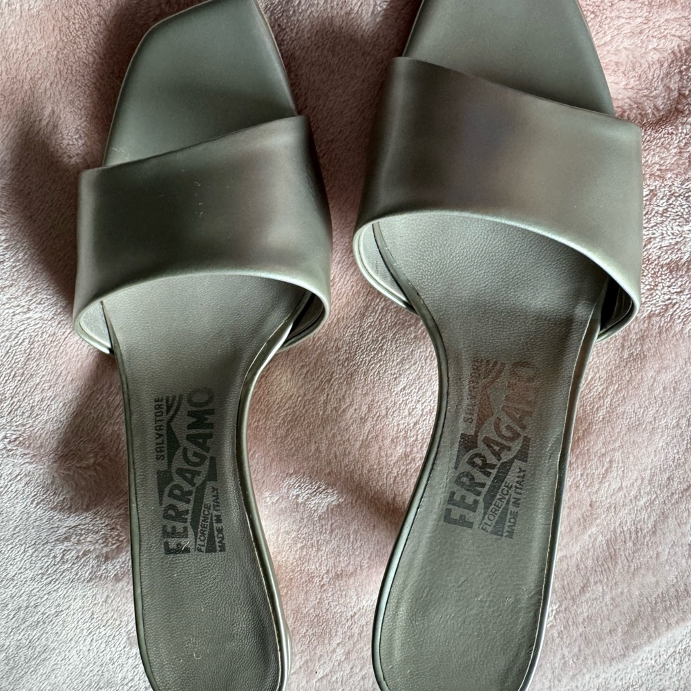 Salvatore Ferragamo Gray Sandals Minimalist Design